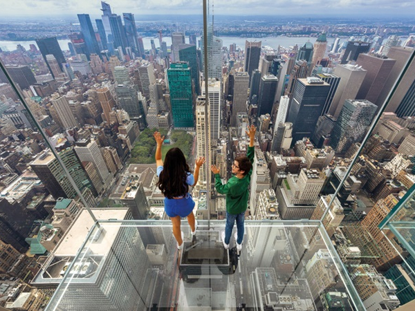 View to Manhattan skyline from the Levitations ledges © Evan Joseph