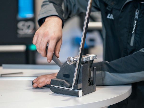 3D printed on the S2: two containers for a filling plant, a bending test rig, and a cover for machine elements.