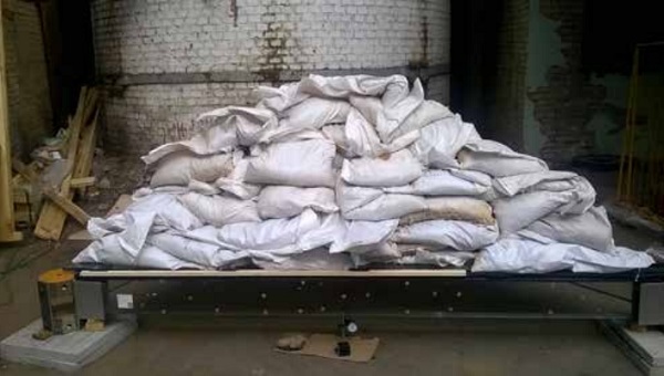 Fig.16 fully loaded mock up, taking 3 tonnes of sand bags