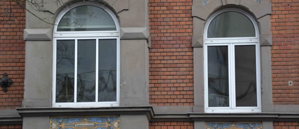 Figure 5 Plastic window frames in old buildings.