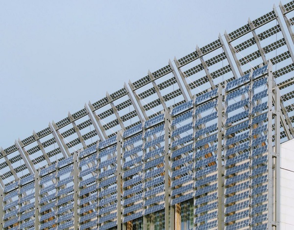 Figure 6. Istituto Atesino di Sviluppo (arch. Renzo Piano Building Workshop, 2013) 