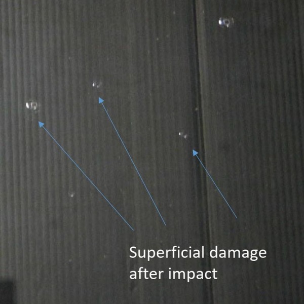 Fig. 8: Superficial damage to fully tempered glass by noncritical impacts