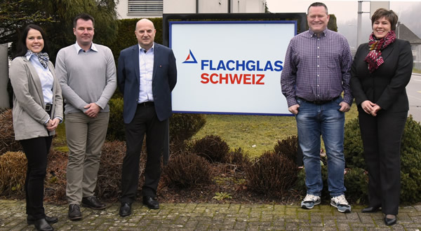 Software partnership for more than a decade and a half – from left: Bettina Jost, A+W Marketing Director; Marco Stöhr, Production Manager FLACHGLAS SCHWEIZ; Beppino Candolo, Managing Director FLACHGLAS SCHWEIZ; Ivan Schmid, IT Manager FLACHGLAS SCHWEIZ; Sandra Kugler, A+W Sales and Customer Support for the Flachglas Group