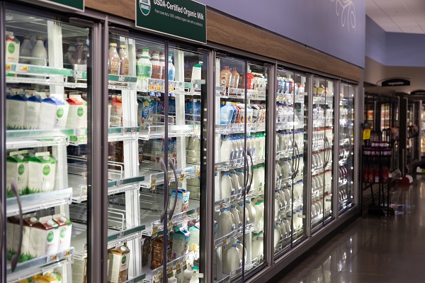 Guardian Vacuum IG™ creates an optimal shopping experience at a supermarket in the United States.  | Photo Guardian Glass, LLC