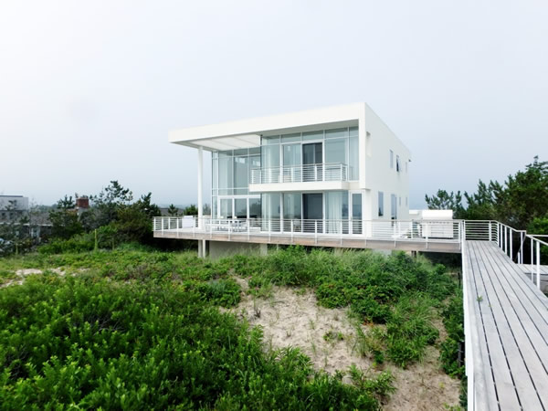 A High Performance Complete Glazing Package for Oceanside Living