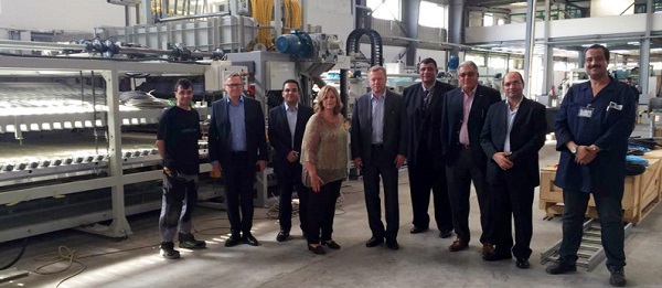 The company’s relationship with Glaston dates back to 1992, when the first bending and tempering line for sidelites was ordered. DG Glass has several Glaston furnaces. From the left: Tomi Honkala & Pekka Hytti, Glaston; Seif El Kaissy, Glaston’s Agent Medgenco; Mrs. Mona Greiche, CEO of Dr. Greiche group, responsible for the investment; Arto Metsänen, Glaston; Mohamed Ezz, DG Glass; Mahmoud El Kaissy & Mohamed Nabeeh, Glaston’s Agent Medgenco; Ahmad Tawfik, DG Glass