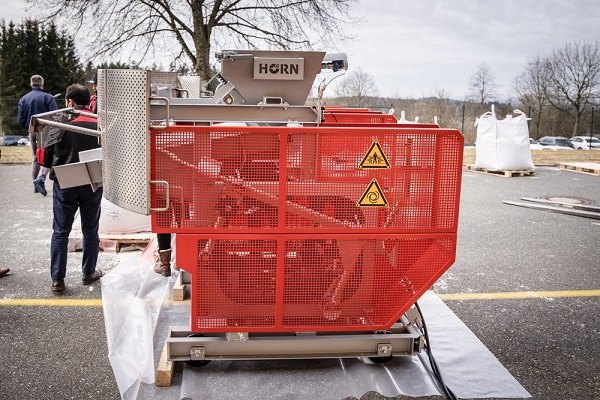 HORN batch charger HVR 600F performs in test of conveyor capacity