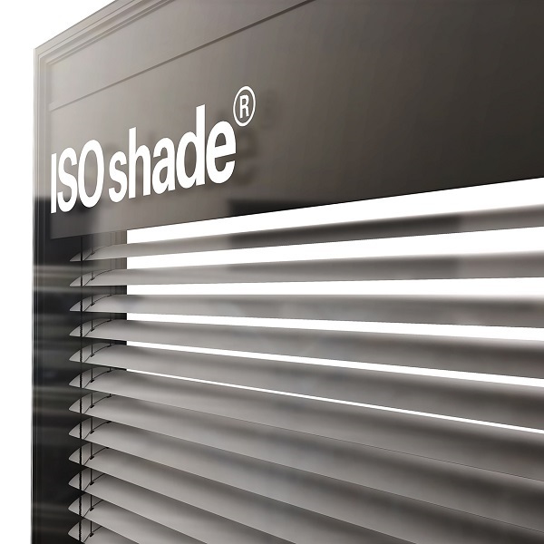 ISOshade® is an insulation glass unit and can be installed in mullion/transom or unitised façades. ©iconic skin