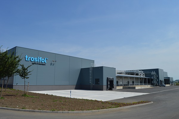 Kuraray´s TROSIFOL business expands SentryGlas® ionoplast interlayer production at Holešov, in the Czech Republic