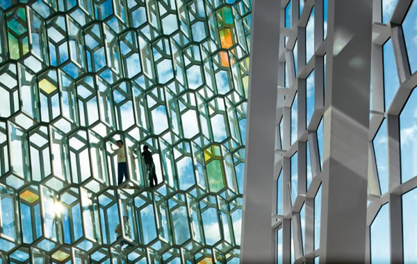 When the building is art, this architectural glass is the palette