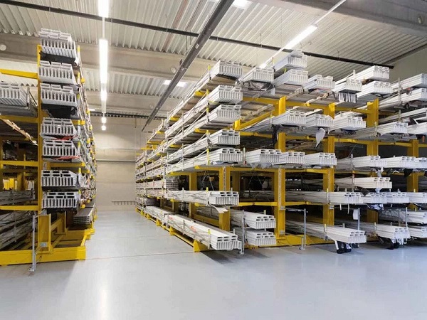 Image 4: The HEGLA compact storage system for long-lengths promises up to 50 per cent more storage capacity in the same area. The system shelves move on rails and are close together. Openings are not created until loading or unloading is necessary.