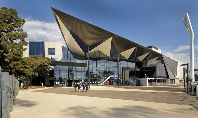 The new Geelong stadium is a real crowd pleaser