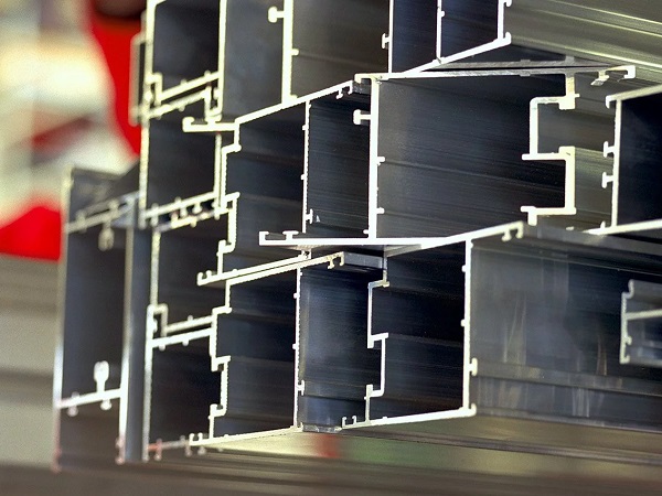 Extrusion profiles in Bellenberg, Germany. (Photo: Hydro/Simon McComb)