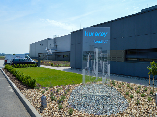 Kuraray continues to invest in the existing Czech production site in Holešov. The installation is expected to take place in February 2021, with sales of these rolls scheduled to start in the third quarter of 2021.
