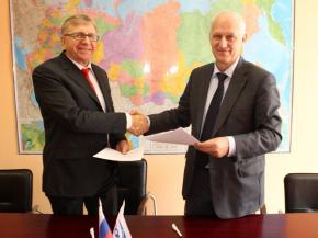  StekloSouz Russia signed a cooperation agreement with the Union of Winegrowers and Winemakers of Russia