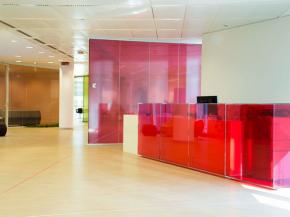 Glass furniture for companies that want to value the brand