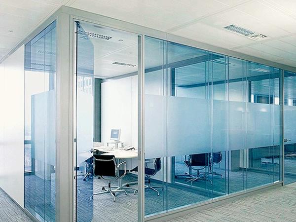 Benefits Of Installing Glass Office Partitions