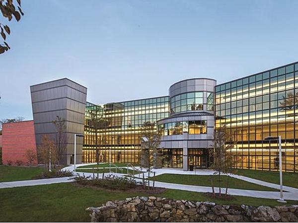 Suffolk County Community College | Vitro Certified Fabricator: Trulite Glass & Aluminum Solutions