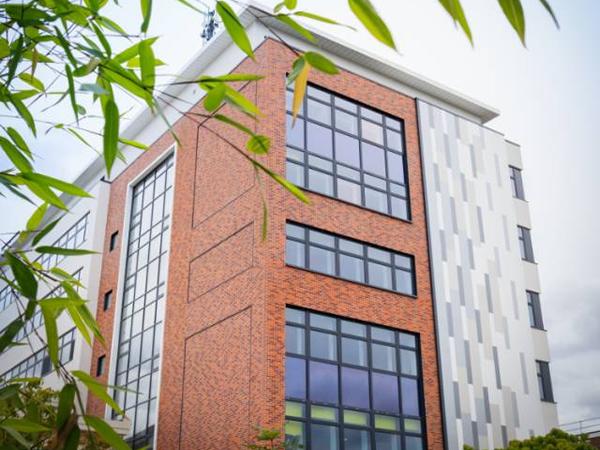 Glassolutions provides IGU solutions in QAS'S Loughborough College refurb