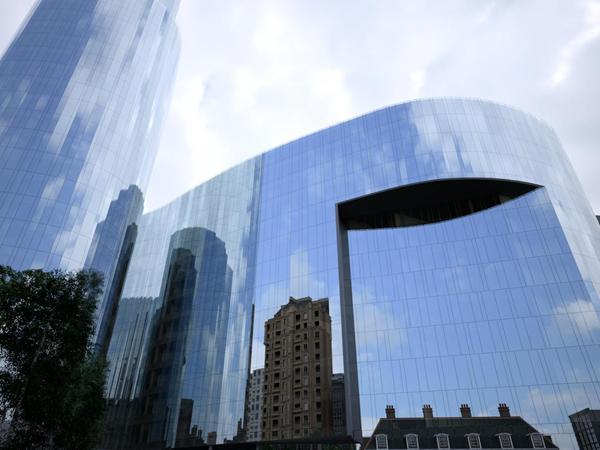 Stopray SilverFlex: a new high-tech glass for visionary architecture