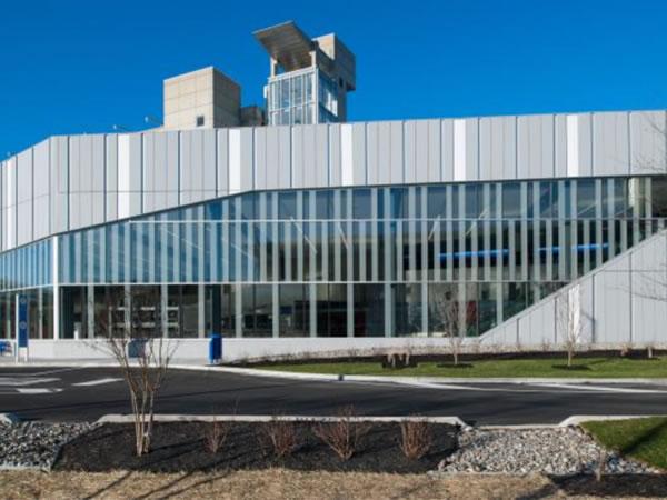 Revamped Terminal F at Philadelphia International is an Architectural Glass Showcase