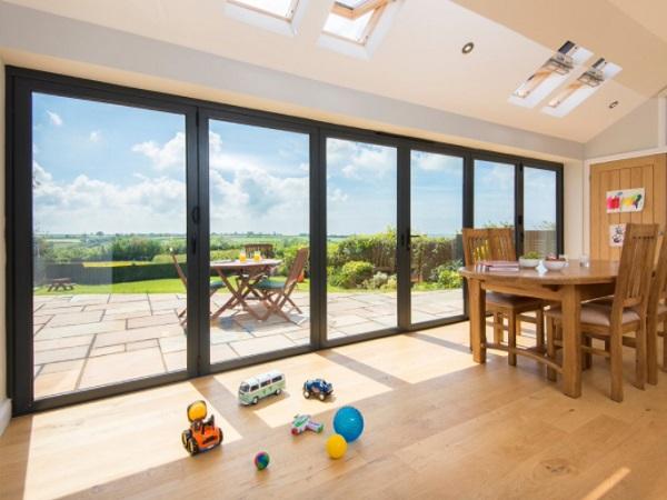Aluminum helps overcome bi-fold door myths and boost property prices