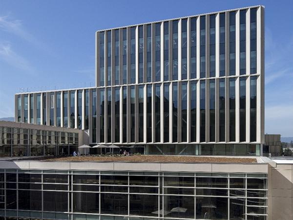 SOLARBAN 70 glass helps California health pavilion earn LEED Gold certification