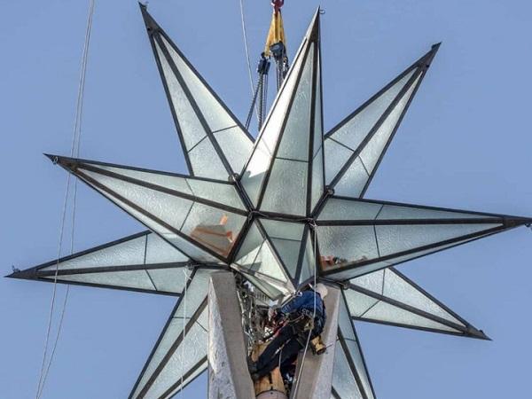 Sagrada Familia church: new star with LuxRaff_Solid glass