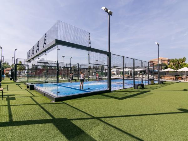 Wenfrod Introduces Tennis Padel Court Glass Setting New Standards for the Game of Padel