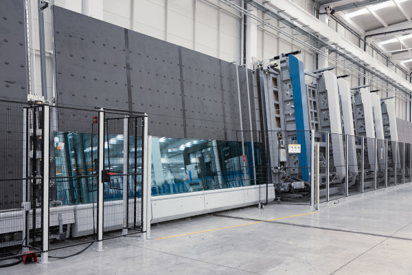 © LiSEC; 3 AGP-A presses (4m each) for the production of 12-metre IG units at Ardıç Cam