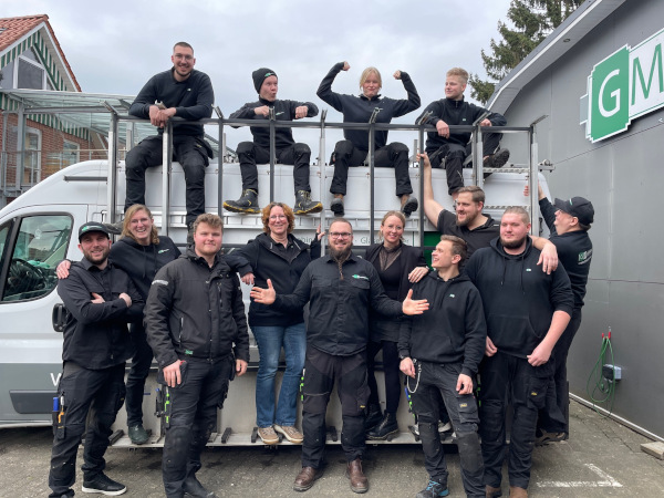 Young, authentic – the team at Glaserei Manske. Photo: Glaserei Manske