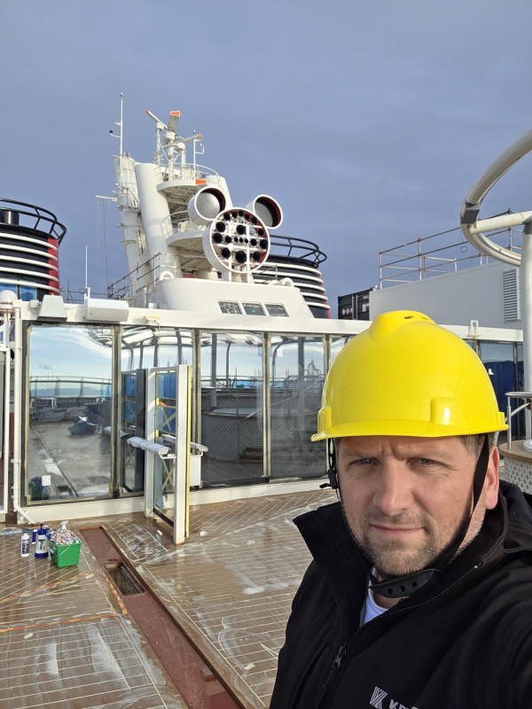 Unelko Protects 10,000 m² of Glass on Disney Adventure Cruise Ship