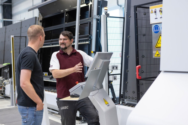 © LiSEC; Training: Hands-on training on site or at the Training Centre – for safer processes and fewer errors