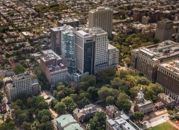 500 Walnut pictured left center in relation to Independence Hall at lower right (Photo © Joe Garvin)