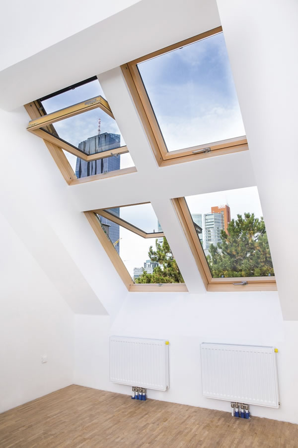 600 non-standard FAKRO roof windows in Goethehof
