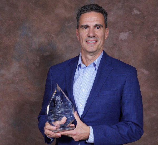 Architectural Distinguished Service Award – Chris Giovannielli (Kawneer Company)