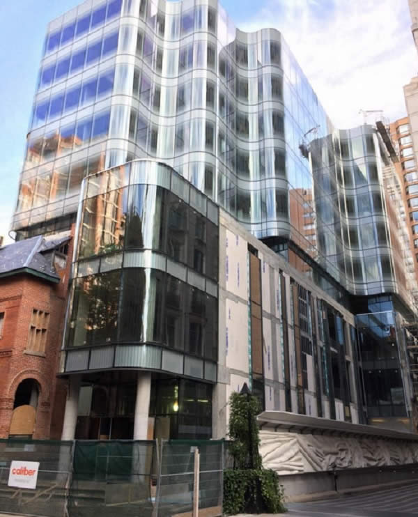 Undulating Curved Glass Curtainwall Highlights 7th St. Thomas in Toronto