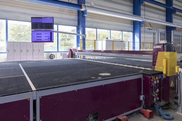 © LiSEC; the glass sheets are conveyed to the glass cutting line via the LiSEC ATL