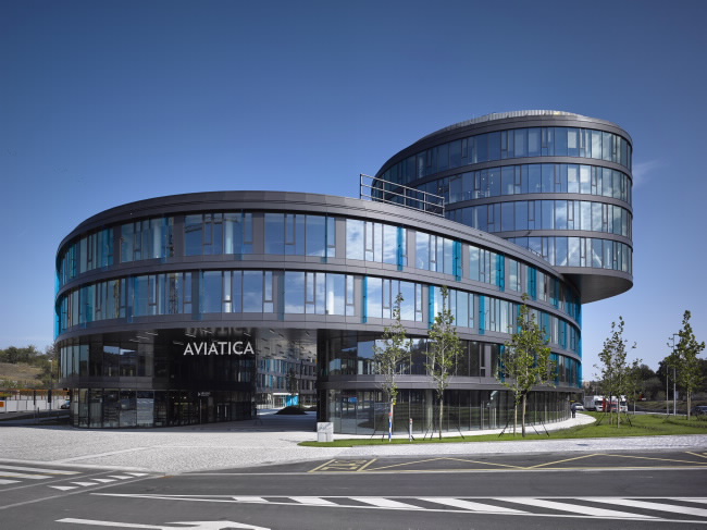 Aviatica building in Prague showcases Guardian® glass.