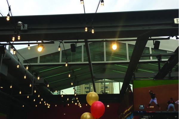 Boston Pizza completes its first-ever urban location with an OpenAire retractable roof