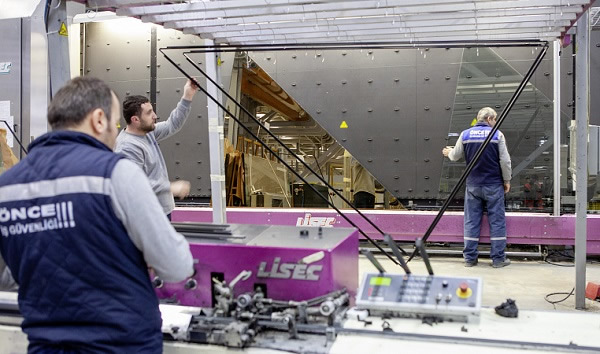 Processing flat glass is more than just buying machines | LiSEC