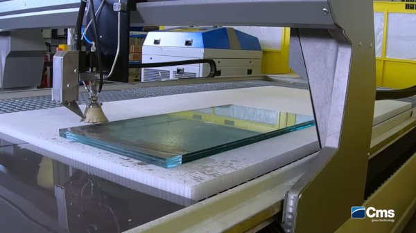 CMS smartline: the ideal waterjet machine for processing laminated safety glass