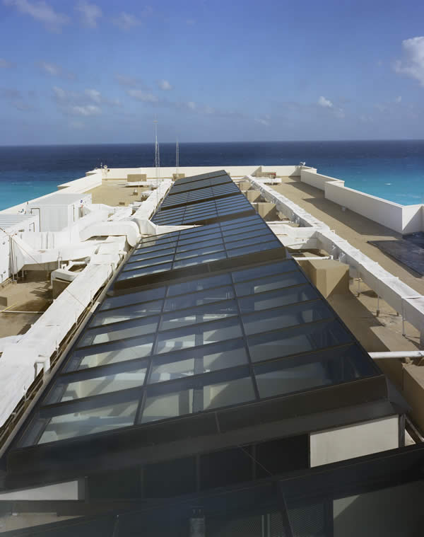 CasaMagna Marriott Cancun Resort - courtesy of Super Sky Products Enterprises. Photo by William Lemke