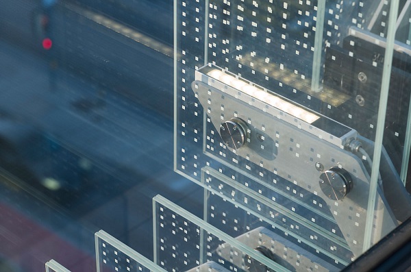 ERCO individual LED lighting tools for an award-winning facade lighting concept: SPG Headquarters Geneva