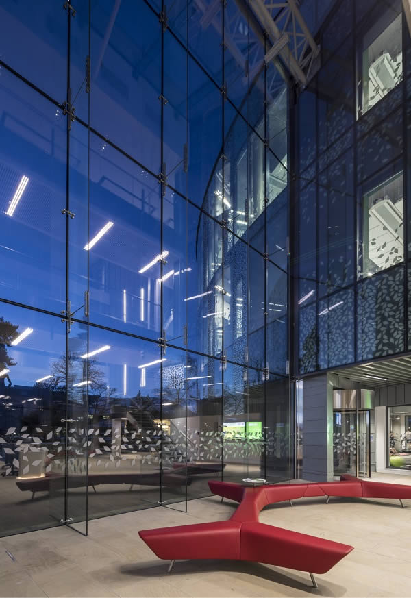 Structural Glazing Lends Design Flare To Cutting-Edge Bioscience Centre