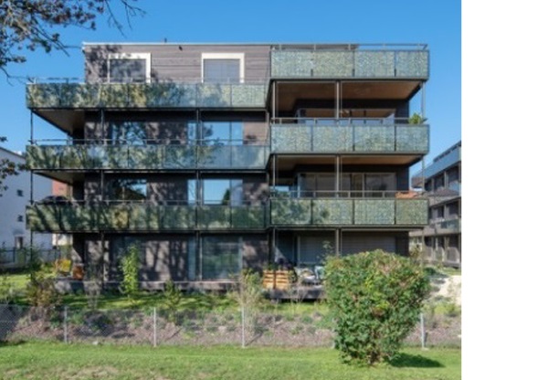 Figure 11. Apartment house in Zurich-Altsteten (Switzerland), architect Kämpfen für architektur. Example of PV balconies. Photo: architects