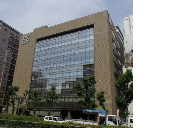 Figure 1: SSG glass curtain wall of Tanimachi YF building west elevation