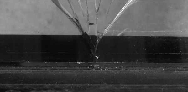 Fig. 1: Thermal fracture of annealed float glass in an insulated glass unit.