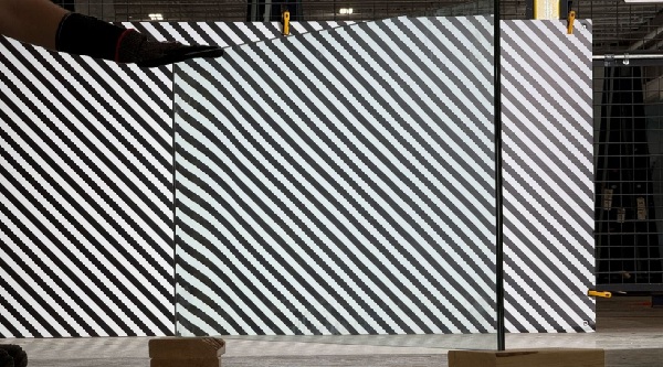 Fig. 23 - Lami 1 Zebra test at 60° we observe the same vertical distortion as with the grid test.