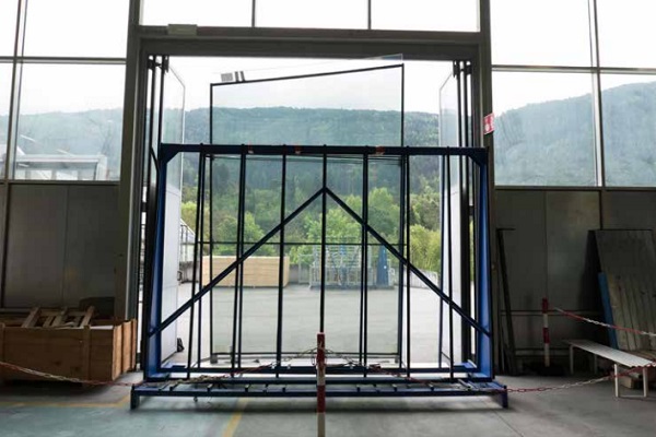 Figure 4: First glass unit at works of Frener & Reifer in Brixen